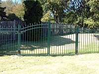 <b>Alumi-Guard 3-Rail Residential Belmont Arched Gate with Pressed Spears in Greent</b>